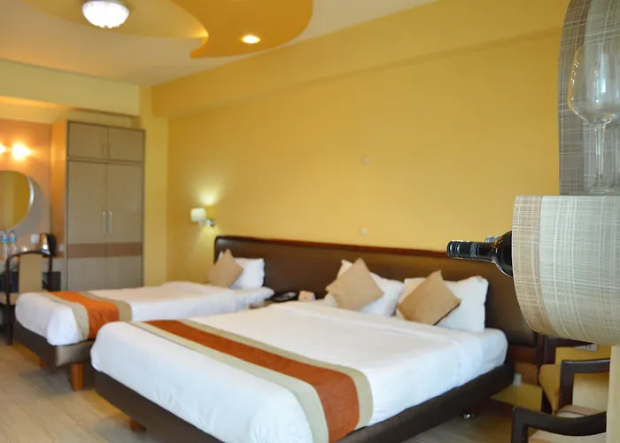Moonlight Hotel 4*