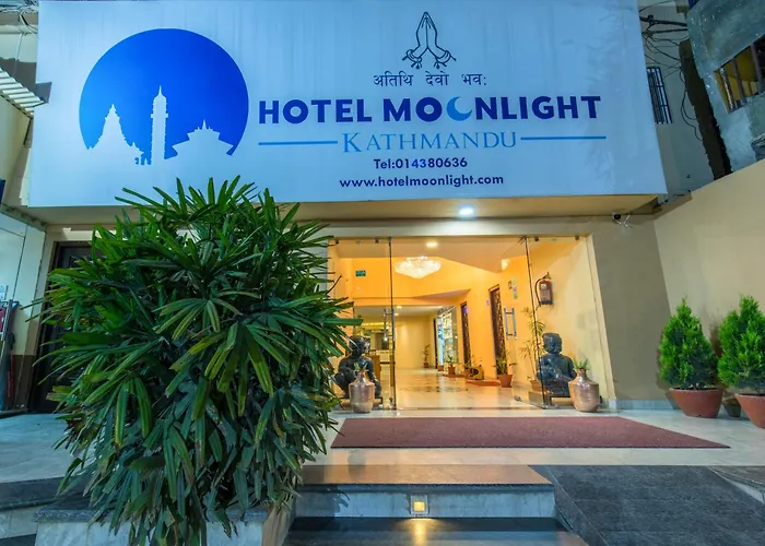 Moonlight Hotel 4*
